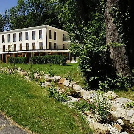 Schlosspark - Adults Only Hotel