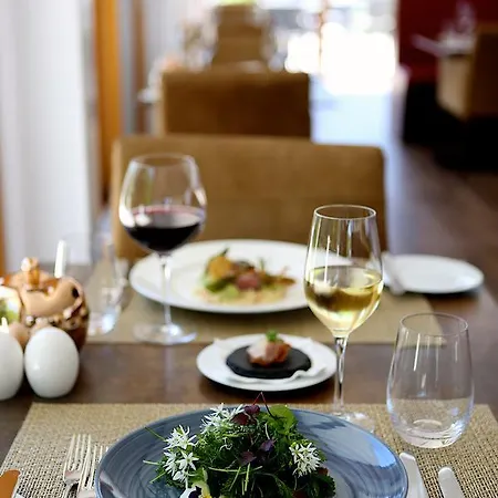 Schlosspark - Adults Only Hotel Mauerbach