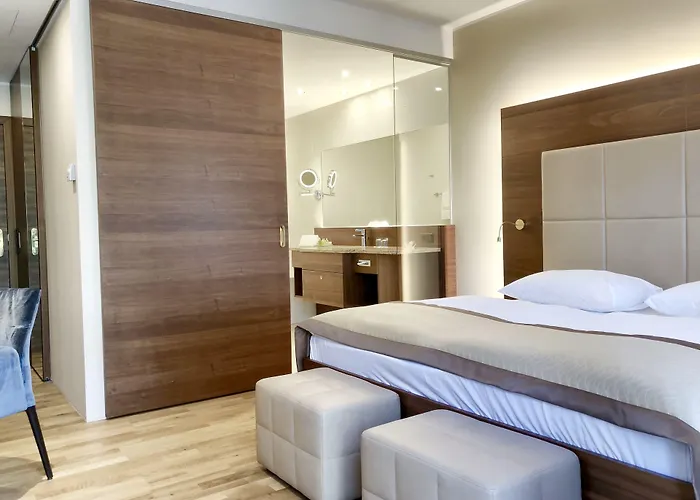 Schlosspark - Adults Only מלון